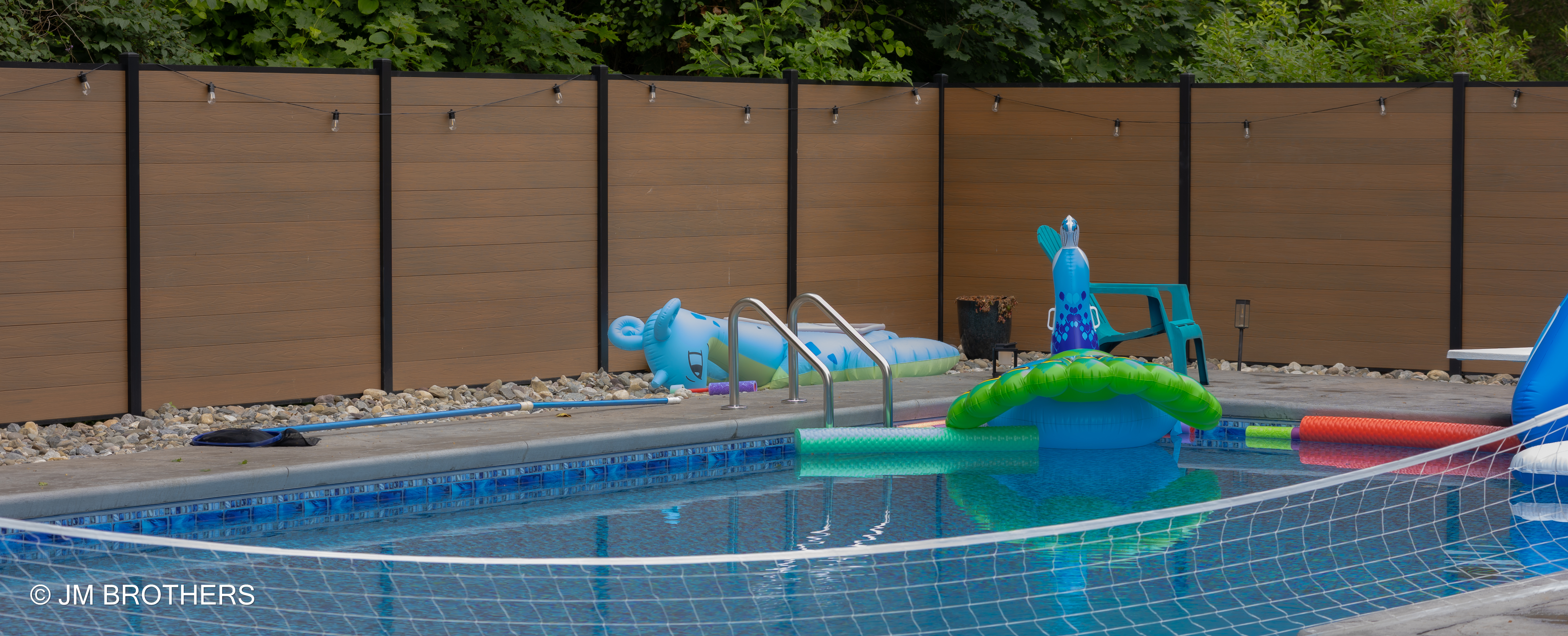 Decorative composite lattice